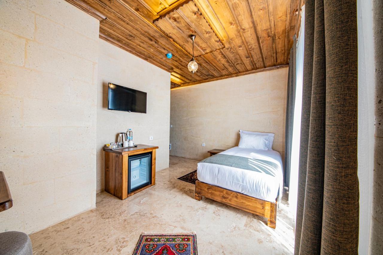 Remus Romulus Cappadocia Hotel Üchisar Bagian luar foto