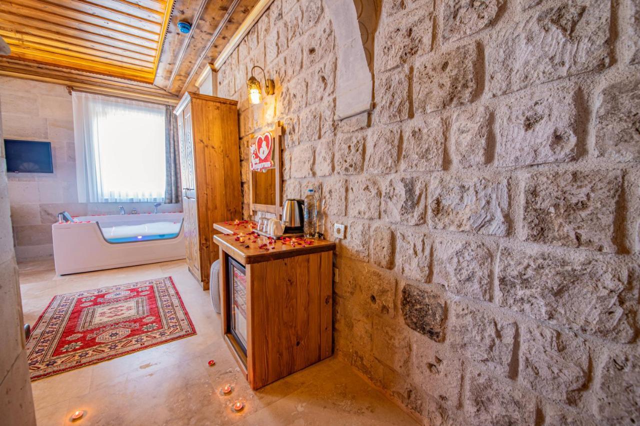 Remus Romulus Cappadocia Hotel Üchisar Bagian luar foto