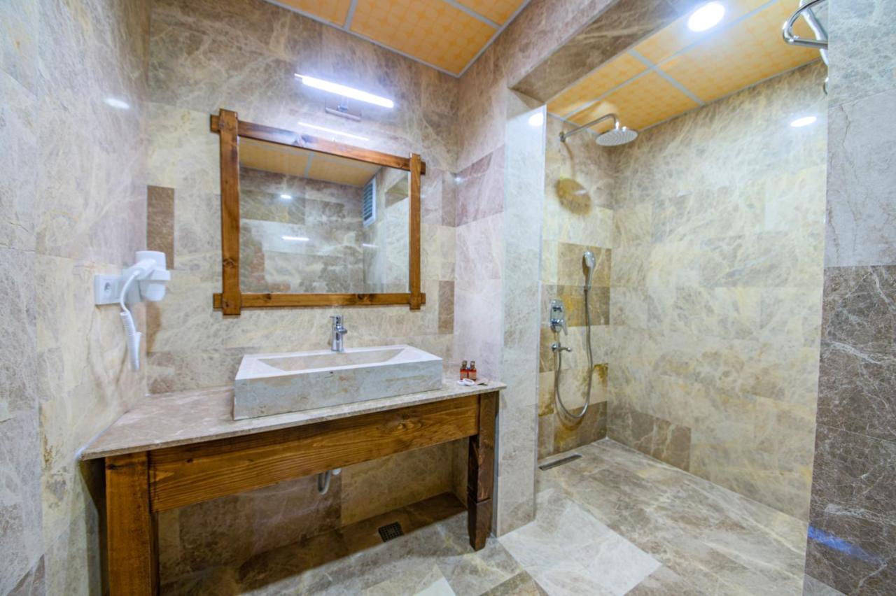 Remus Romulus Cappadocia Hotel Üchisar Bagian luar foto