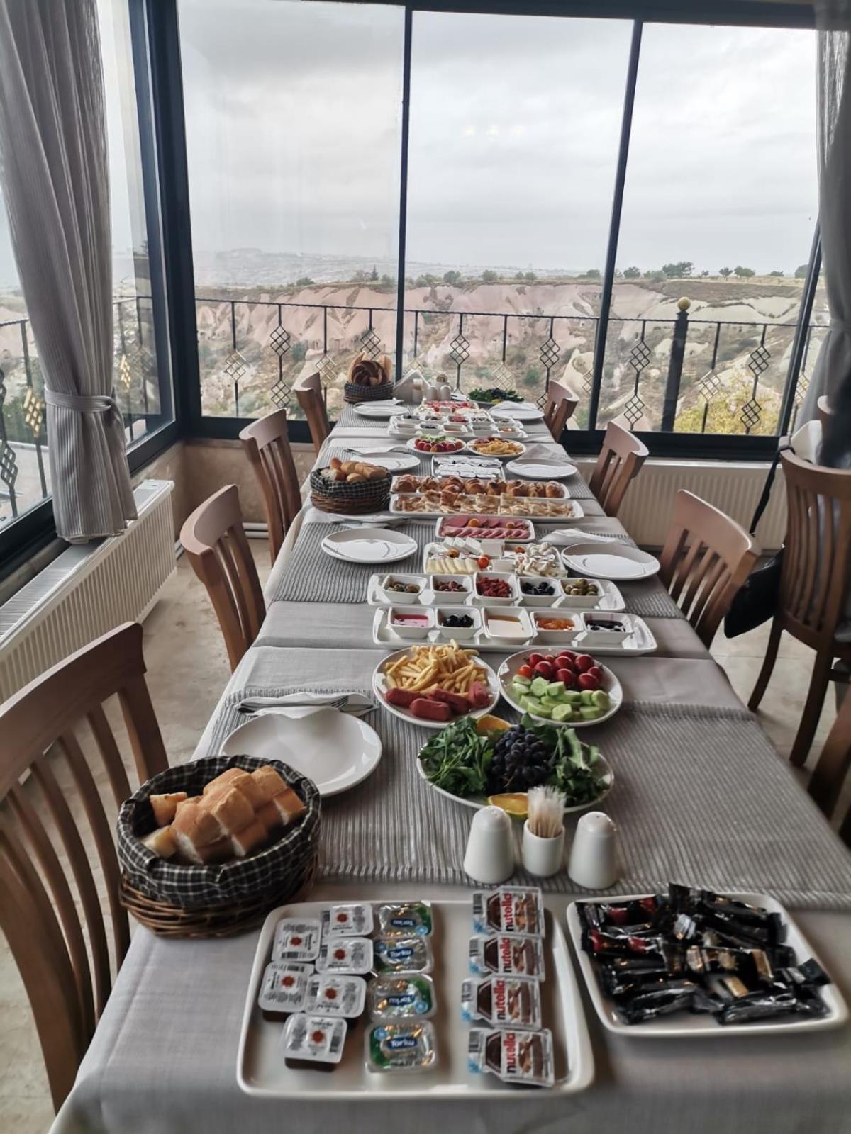 Remus Romulus Cappadocia Hotel Üchisar Bagian luar foto