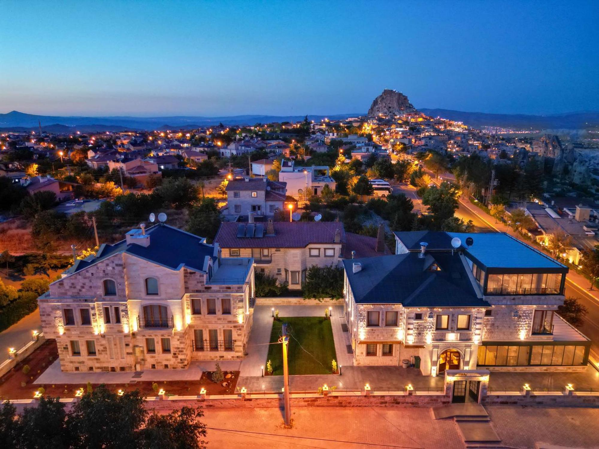 Remus Romulus Cappadocia Hotel Üchisar Bagian luar foto