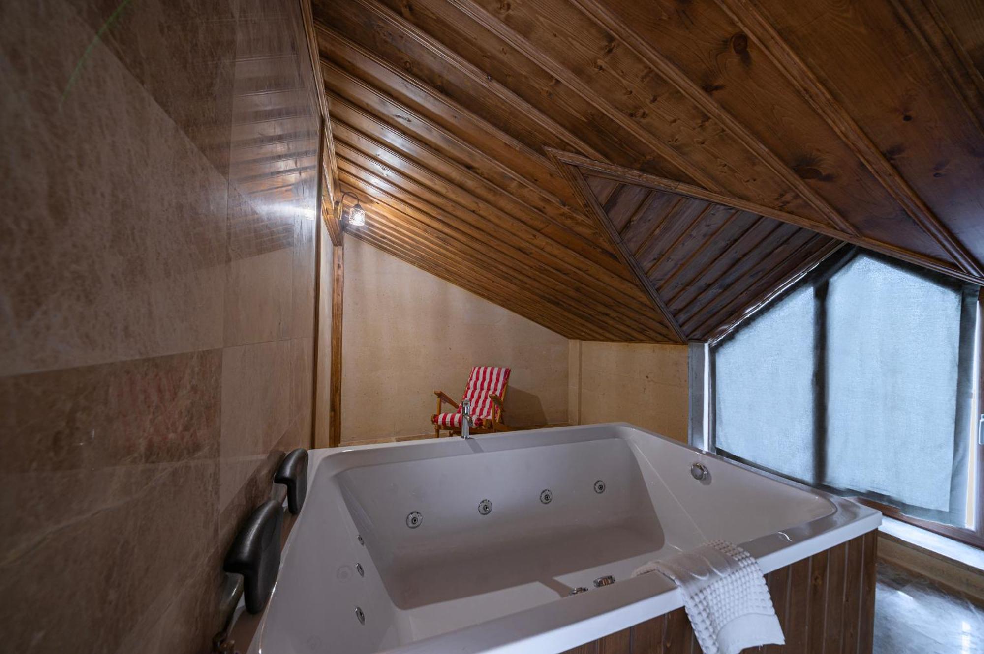 Remus Romulus Cappadocia Hotel Üchisar Bagian luar foto