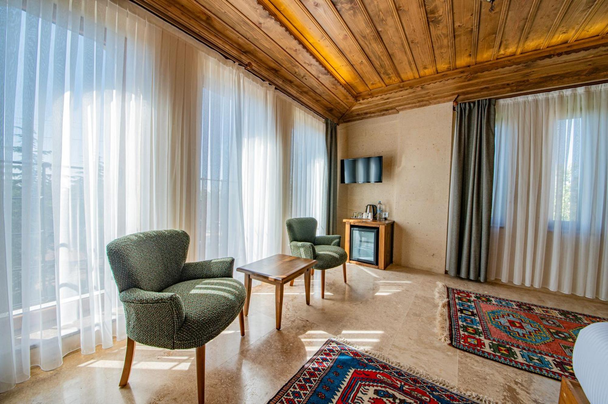 Remus Romulus Cappadocia Hotel Üchisar Bagian luar foto